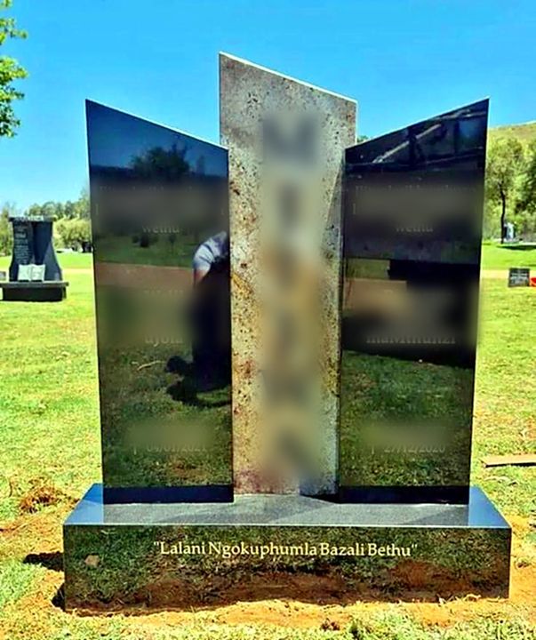 Twin-panel family memorial